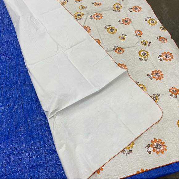 Rare Vintage 60s Retro Sunflower Print Flannel Back Square Tablecloth 52 X 52 - Picture 6 of 7